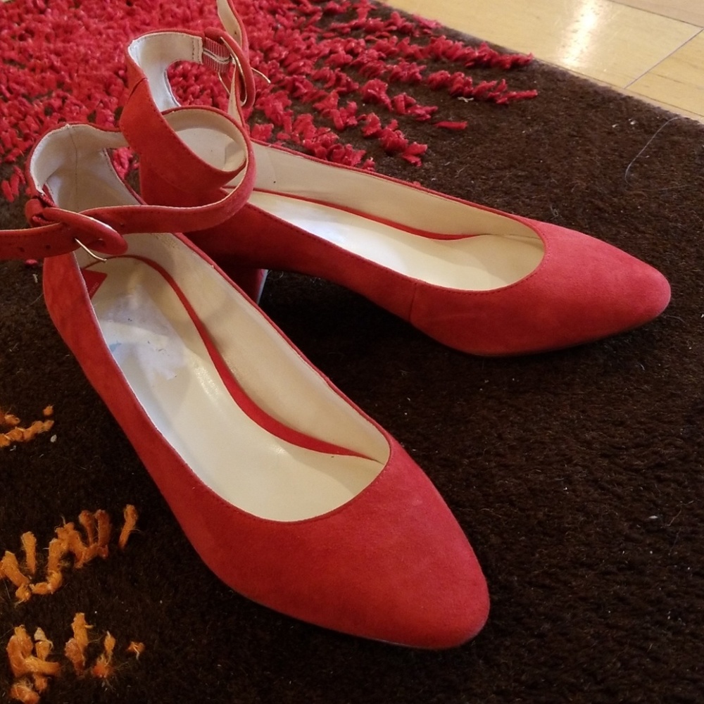 7M Deep orange FUN dressy shoes